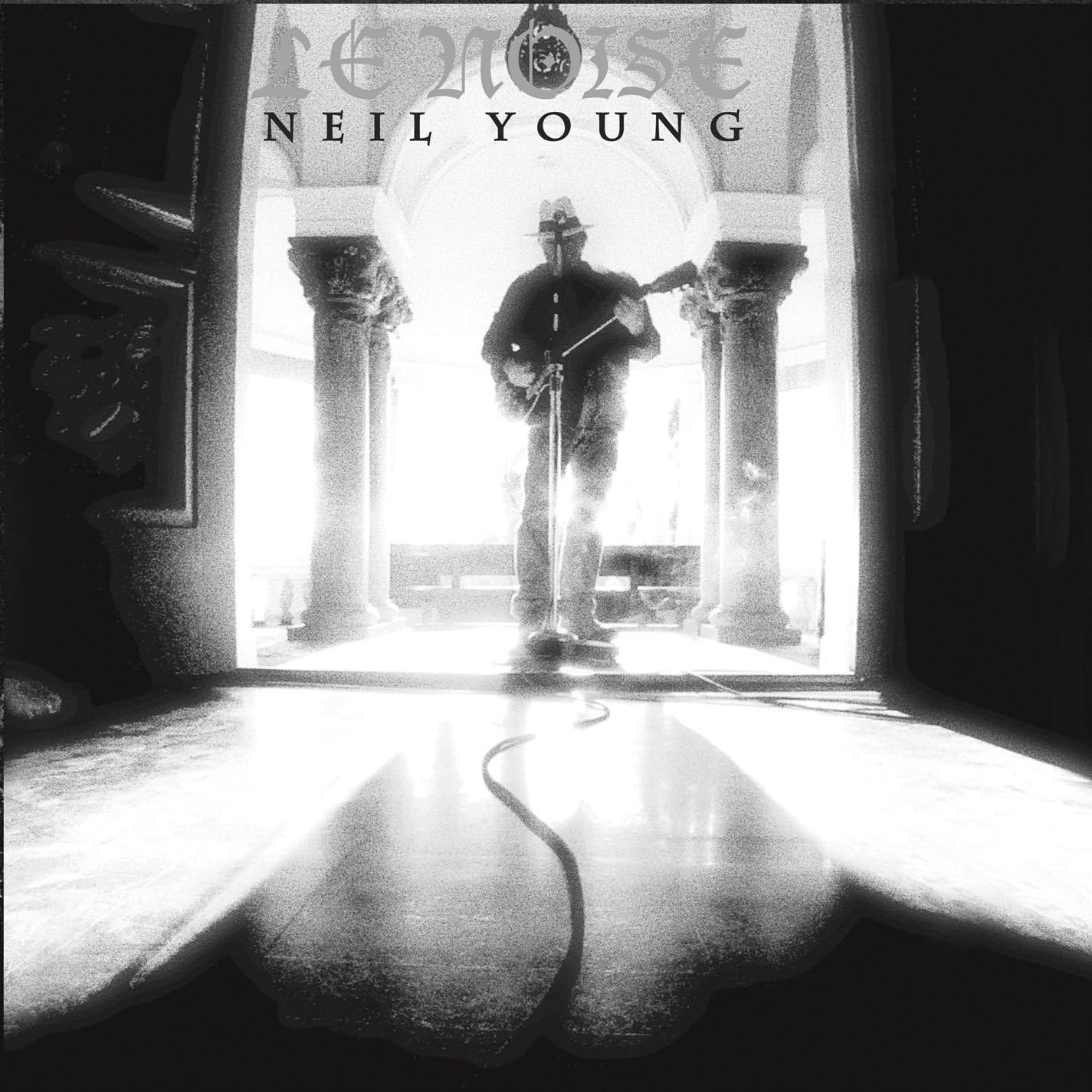 NEIL YOUNG - LE NOISE - USED CD