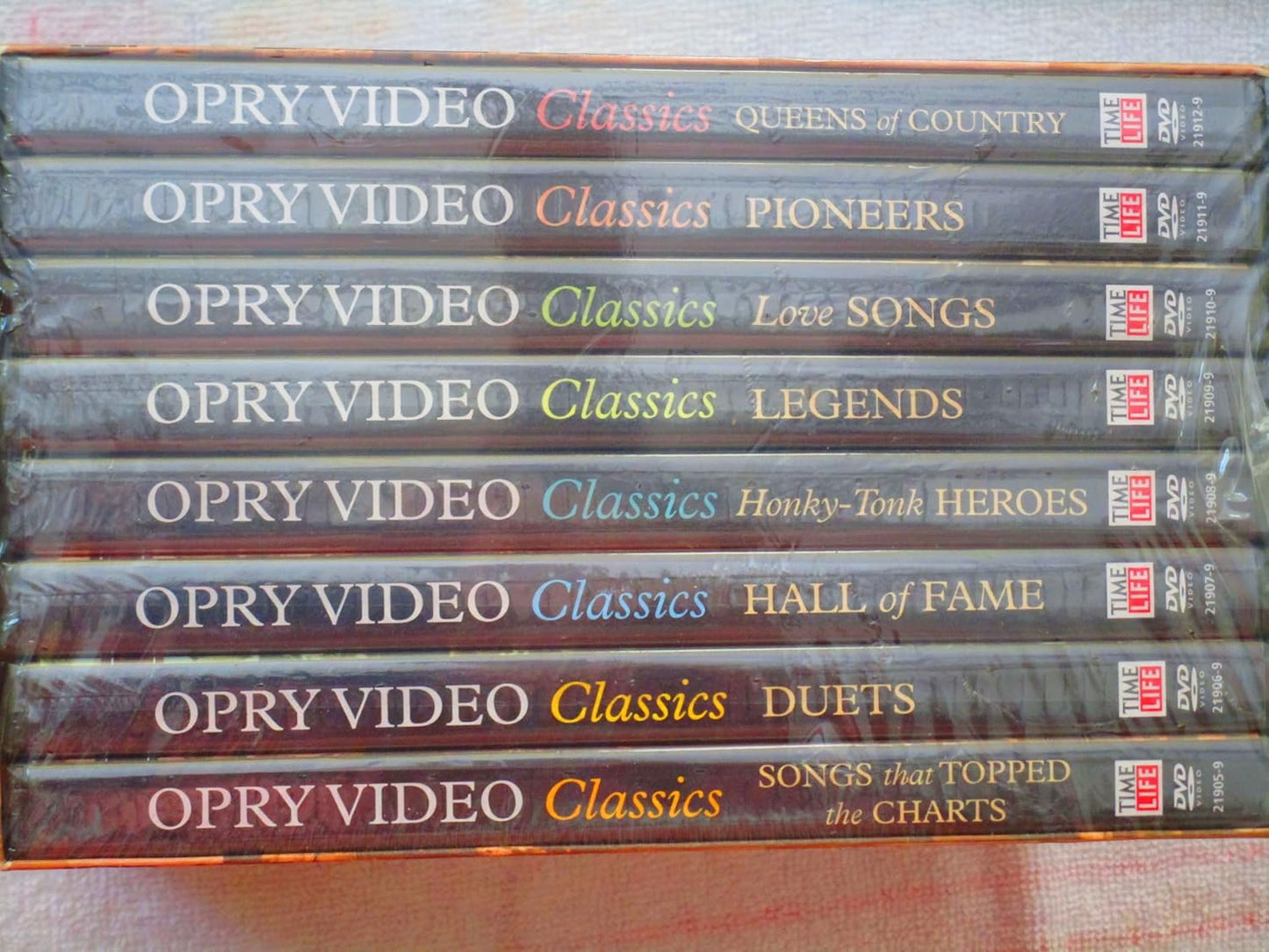 OPRY VIDEO CLASSICS - 8DVD SET CLASSIC LIVE PERFORMANCES TIMELIFE - USED DVD SET