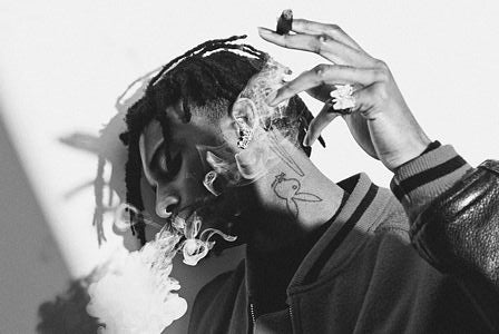 PEXR8415-PLAYBOY CARTI SMOKING CIGAR B&W - LARGE POSTER 24X36"