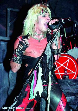 PER8524-MOTLEY CRUE VINCE NEIL - LARGE POSTER 24X36"