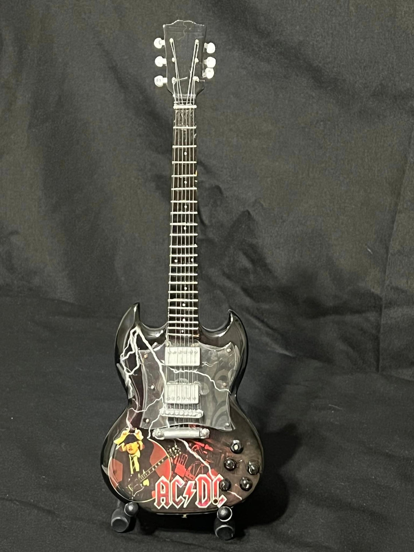 AC/DC- MINI REPLICA GUITAR