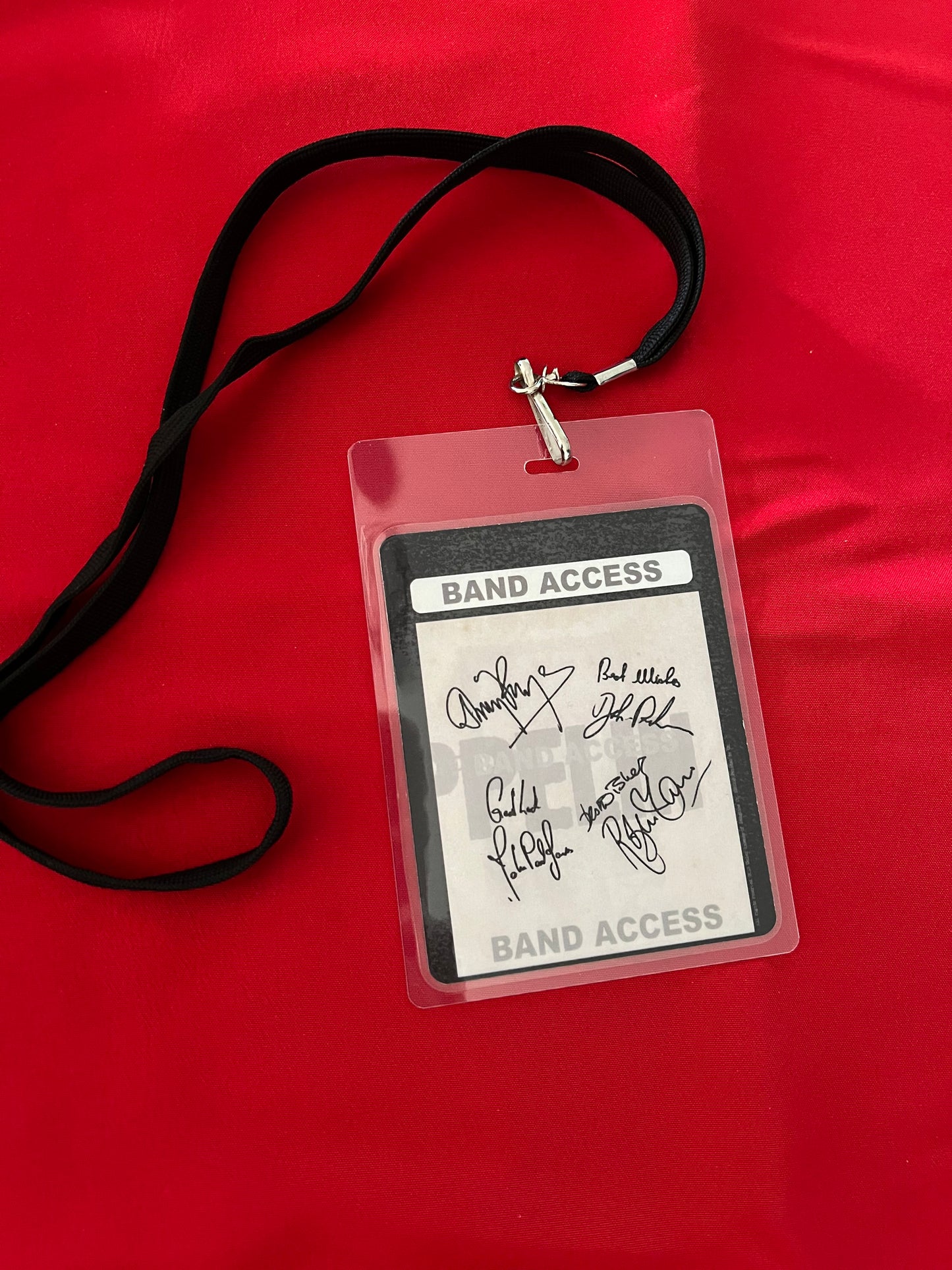 BACKSTAGE PASS- LED ZEPPELIN 1977 NORTH AMERICAN TOUR- LICENSED MERCHANDISE