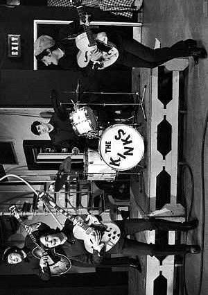PER7438-THE KINKS READY STEADY GO - LARGE POSTER 24X36"