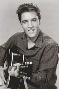 PER8774-ELVIS B&W ACOUSTIC GUITAR PORTRAIT - LARGE POSTER 24X36"