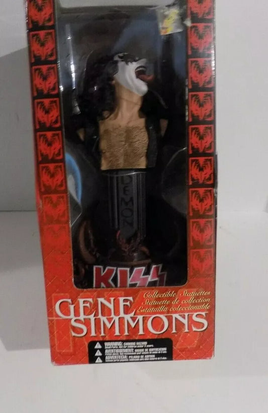 KISS - GENE SIMMONS - COLLECTABLE STATUETTE - MCFARLANE TOYS 2002 - ACC
