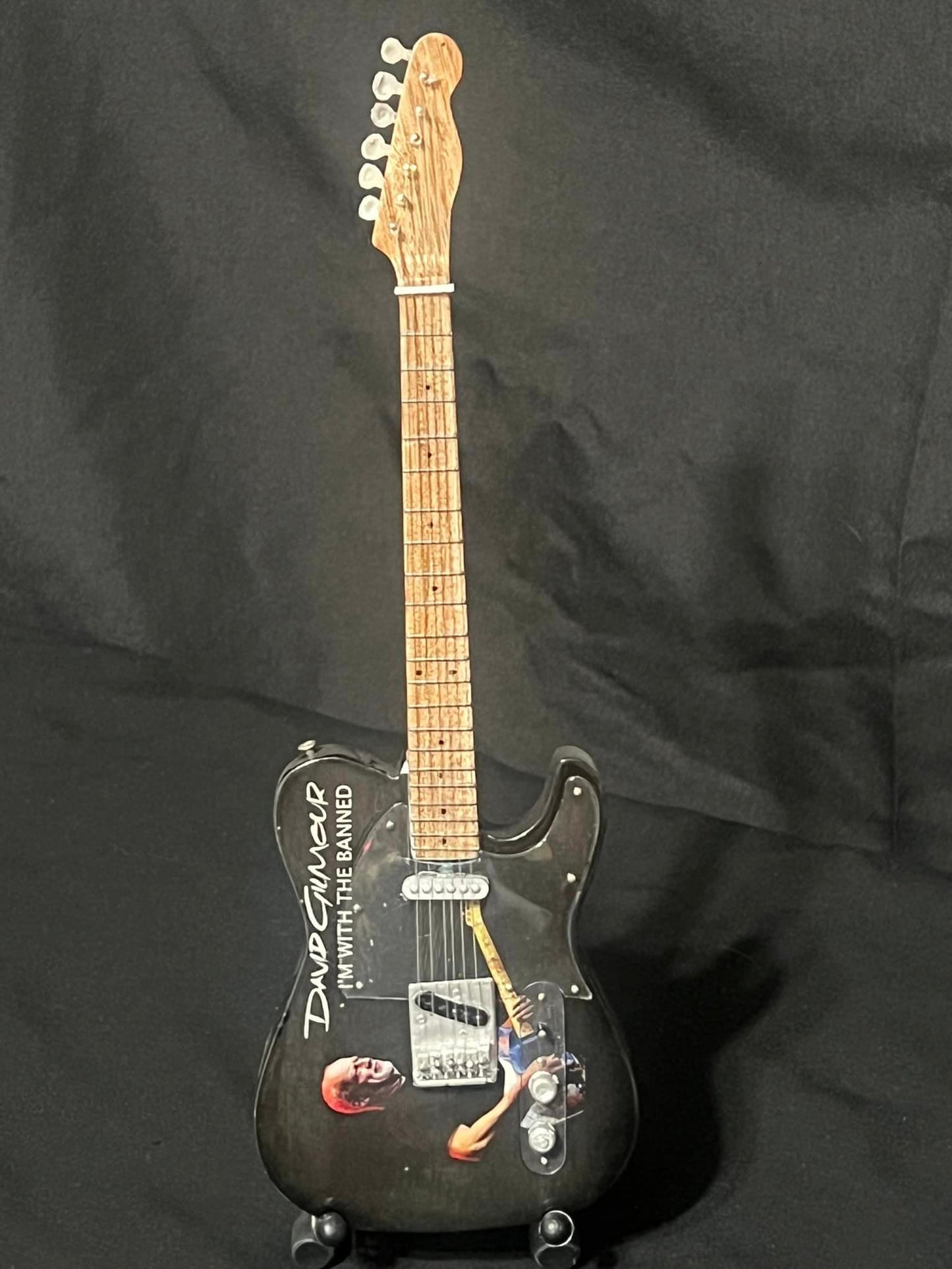 DAVID GILMOUR- MINI REPLICA GUITAR