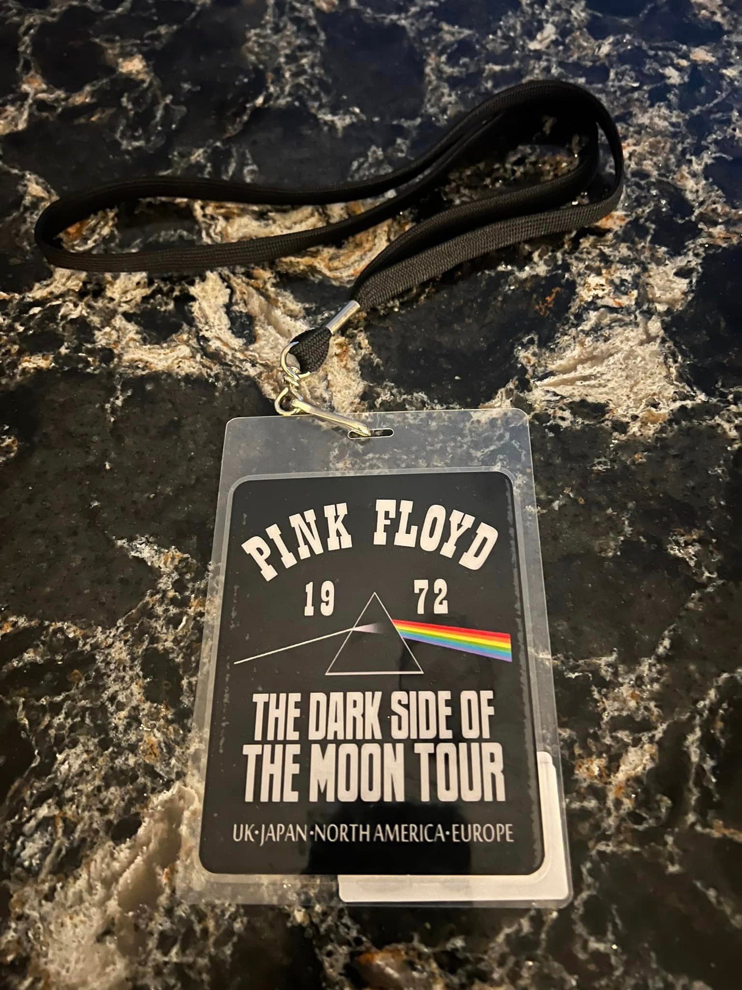 BACKSTAGE PASS - PINK FLOYD DARK SIDE OF THE MOON - LICENSED MERCHANDISE